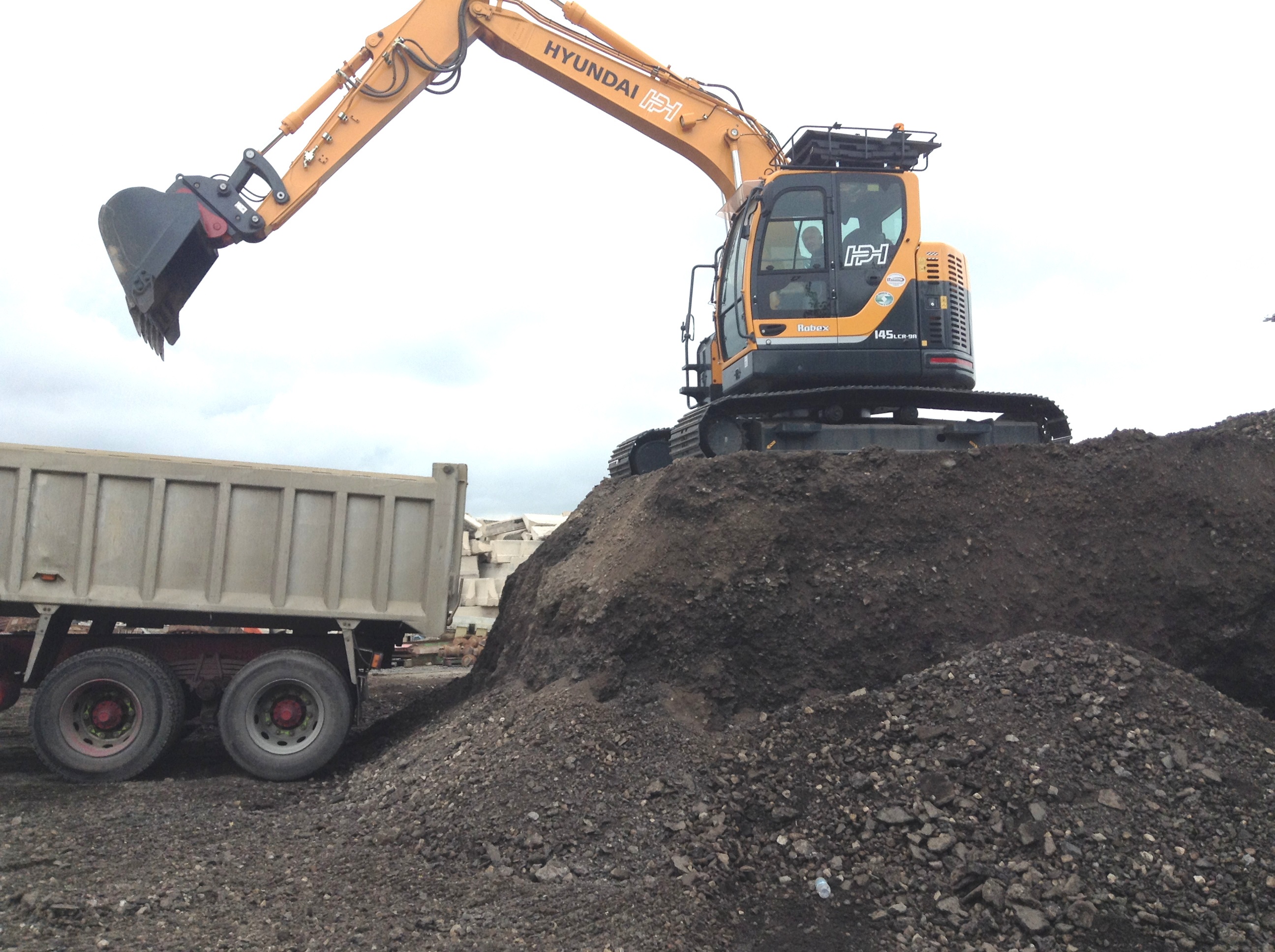 Hather Plant Hire Hyundai excavator