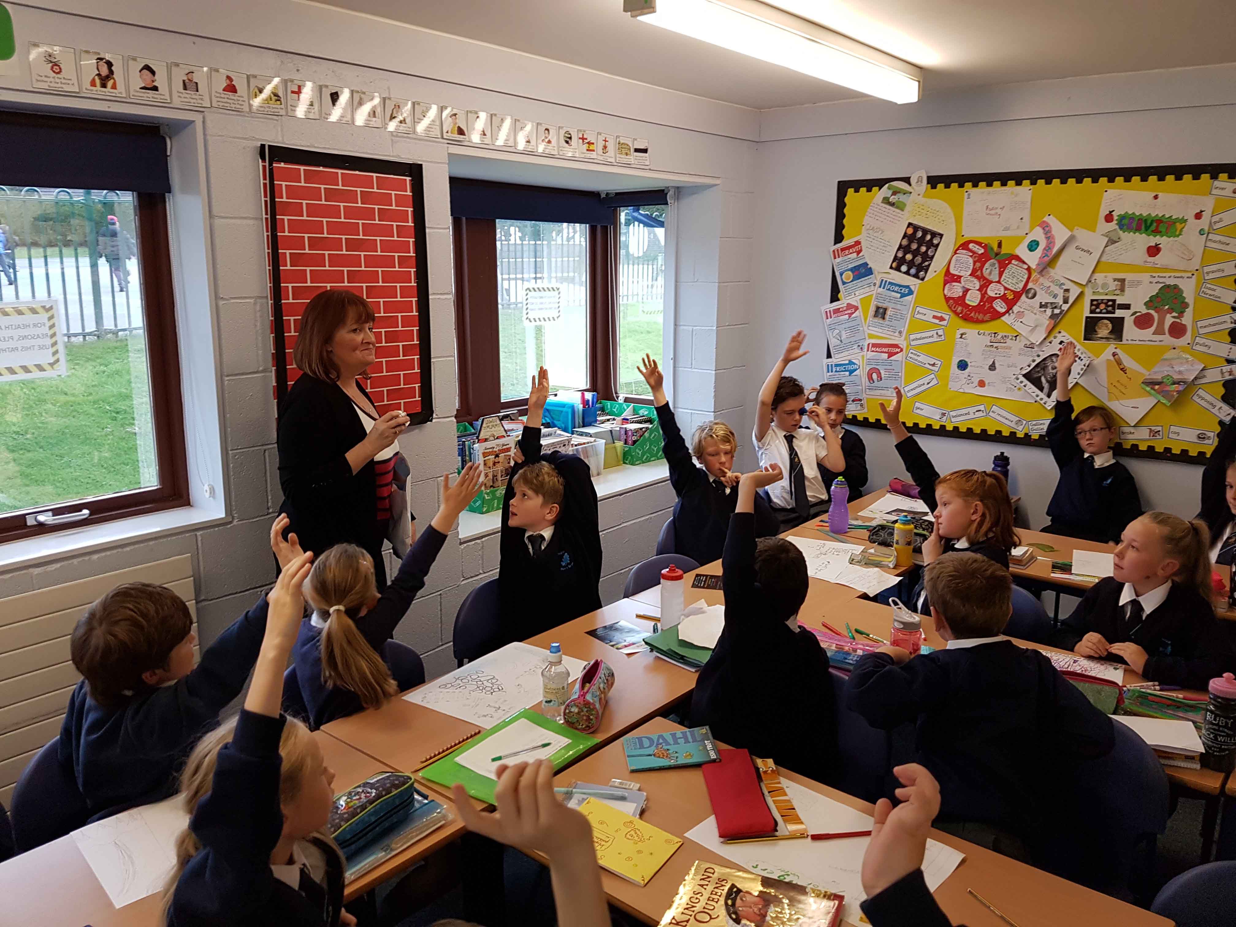 Debbie Turnbull talks to schoolchildren 