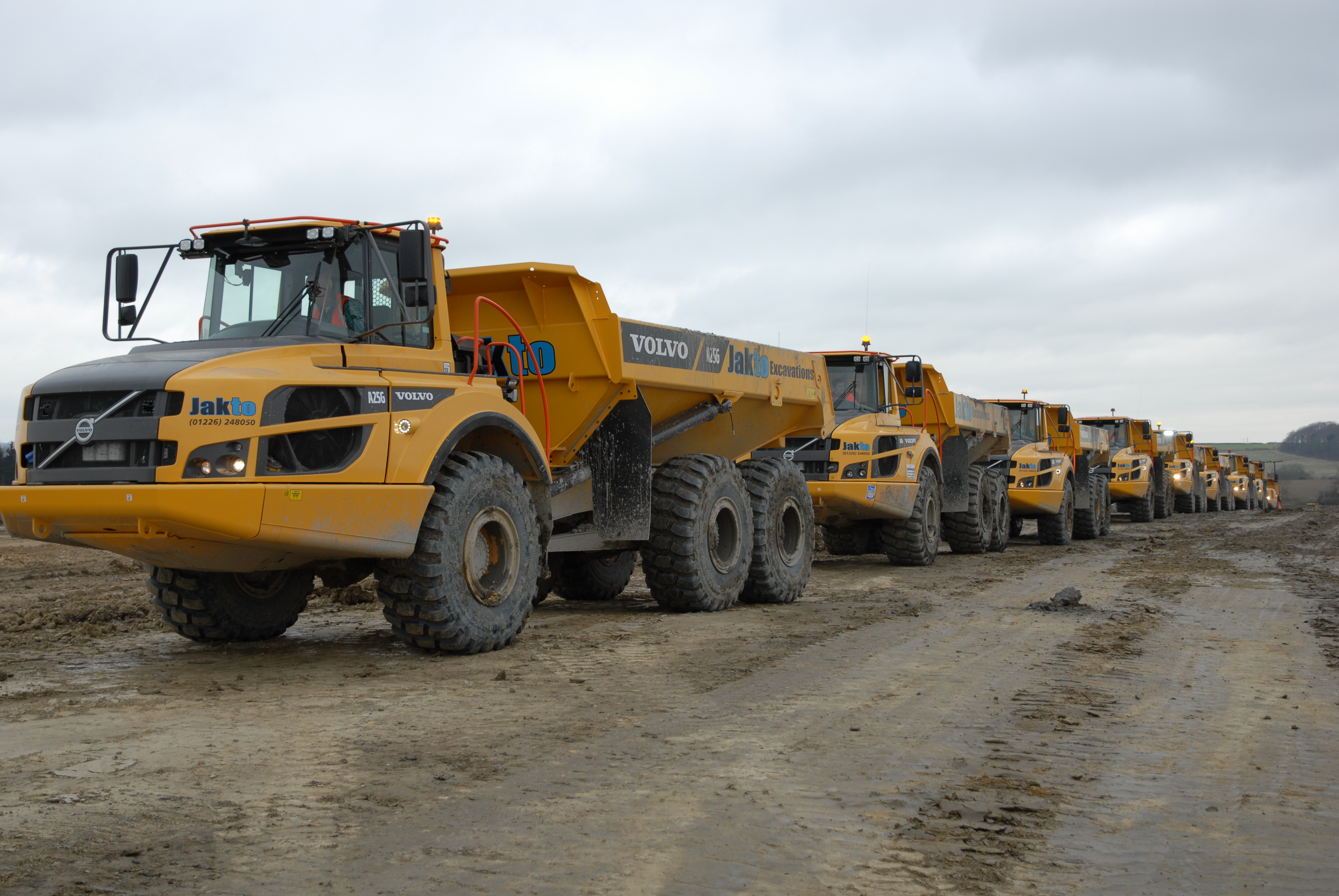 Jakto Excavations’ three new Volvo A25G