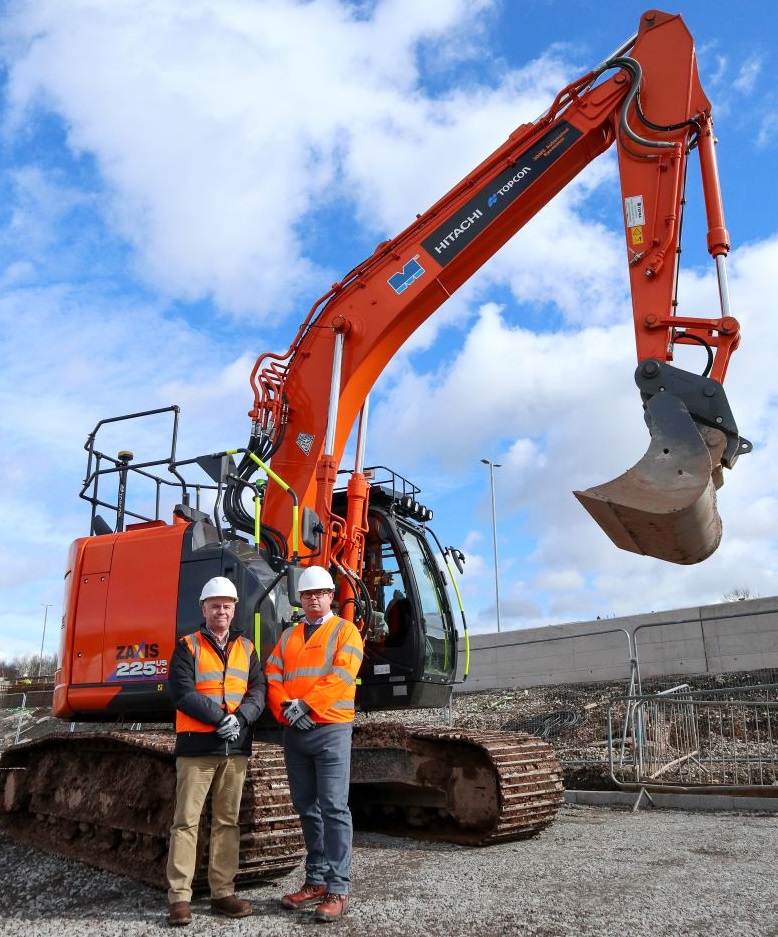 David Roberts CEO of HCMUK (left) and Dave Bennett MD of Topcon Positioning GB