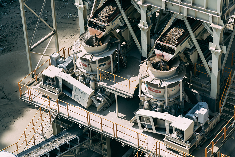 Metso Nordberg HP6 cone crushers being used for secondary crushing at Kyungboo Quarry, near Gimhae, South Korea 