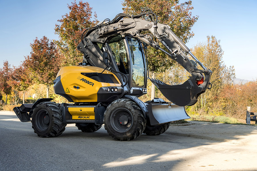  The Mecalec 9MWR wheeled excavator