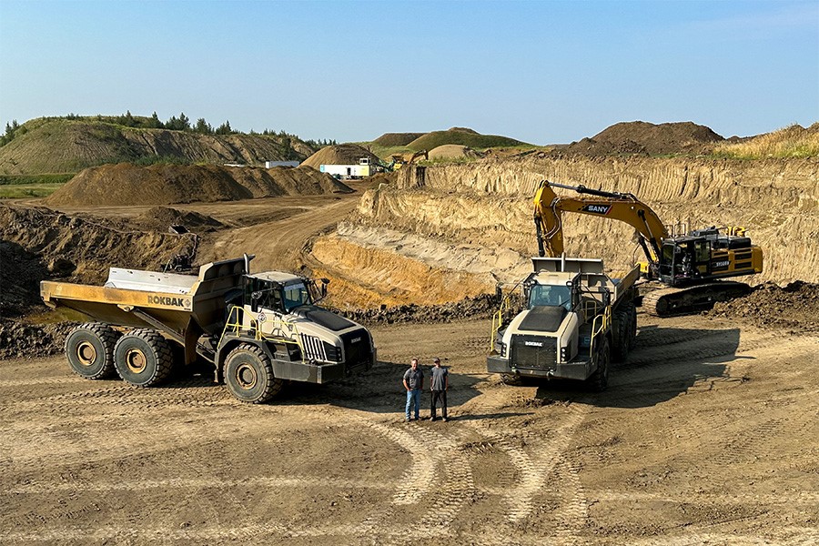 FT Aggregates maintains its reputation for reliability by using equipment like Rokbak articulated haulers. Image: Rokbak