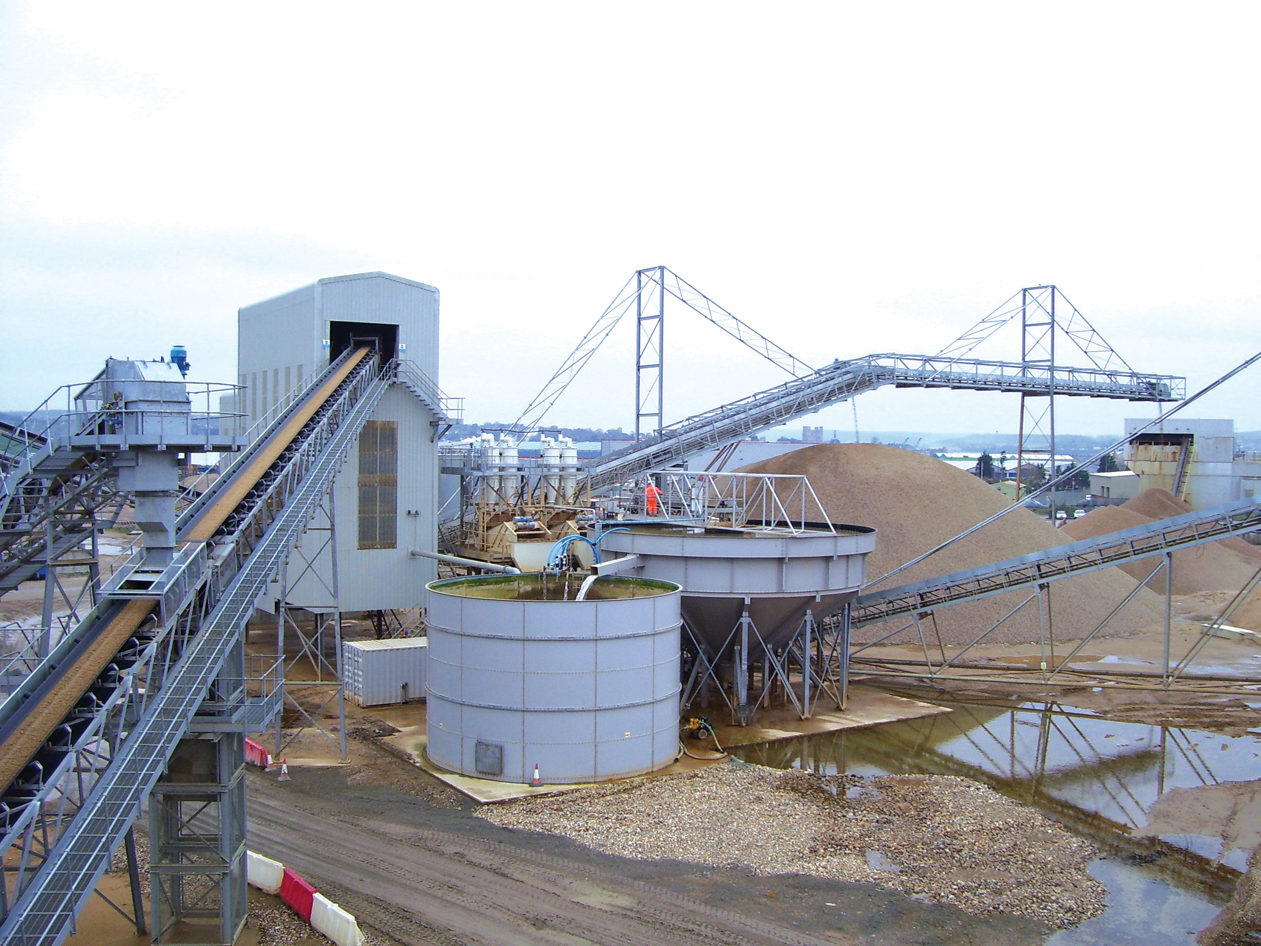 Hanson sand washing plant and effluent treatment