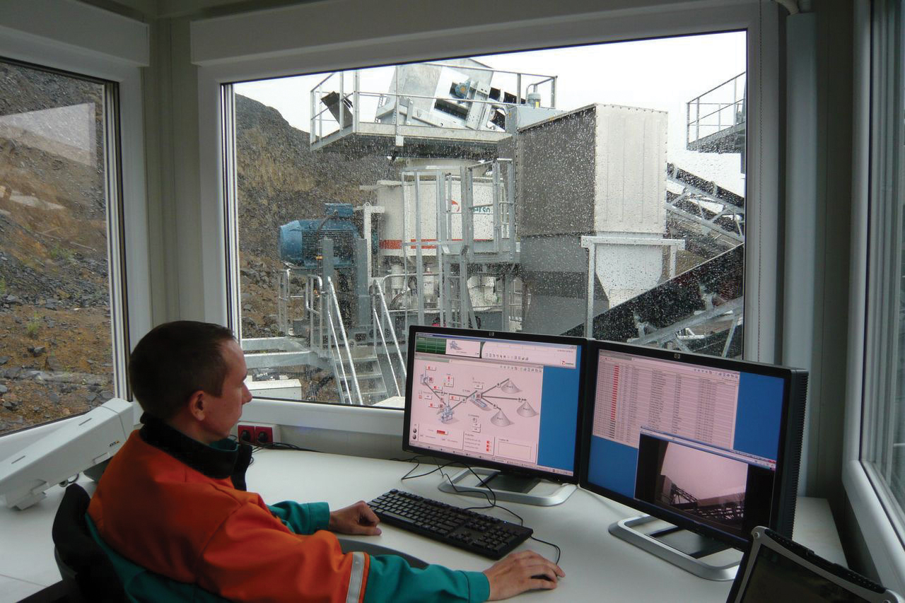 Metso new crushing plant control rooom