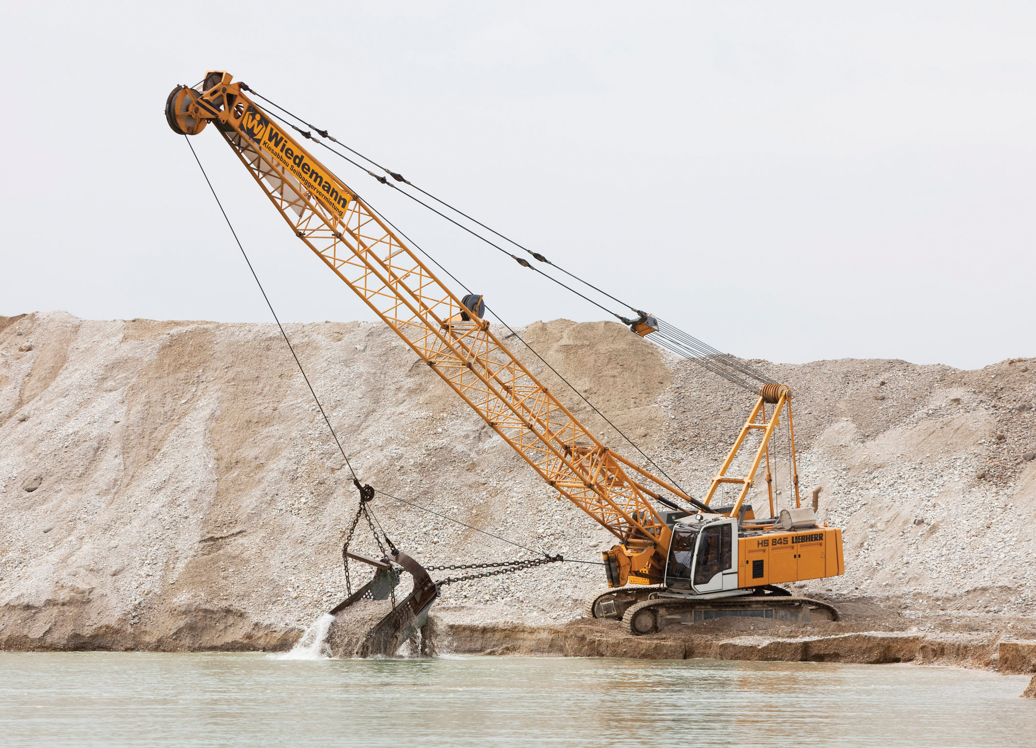 Liebherr dragline