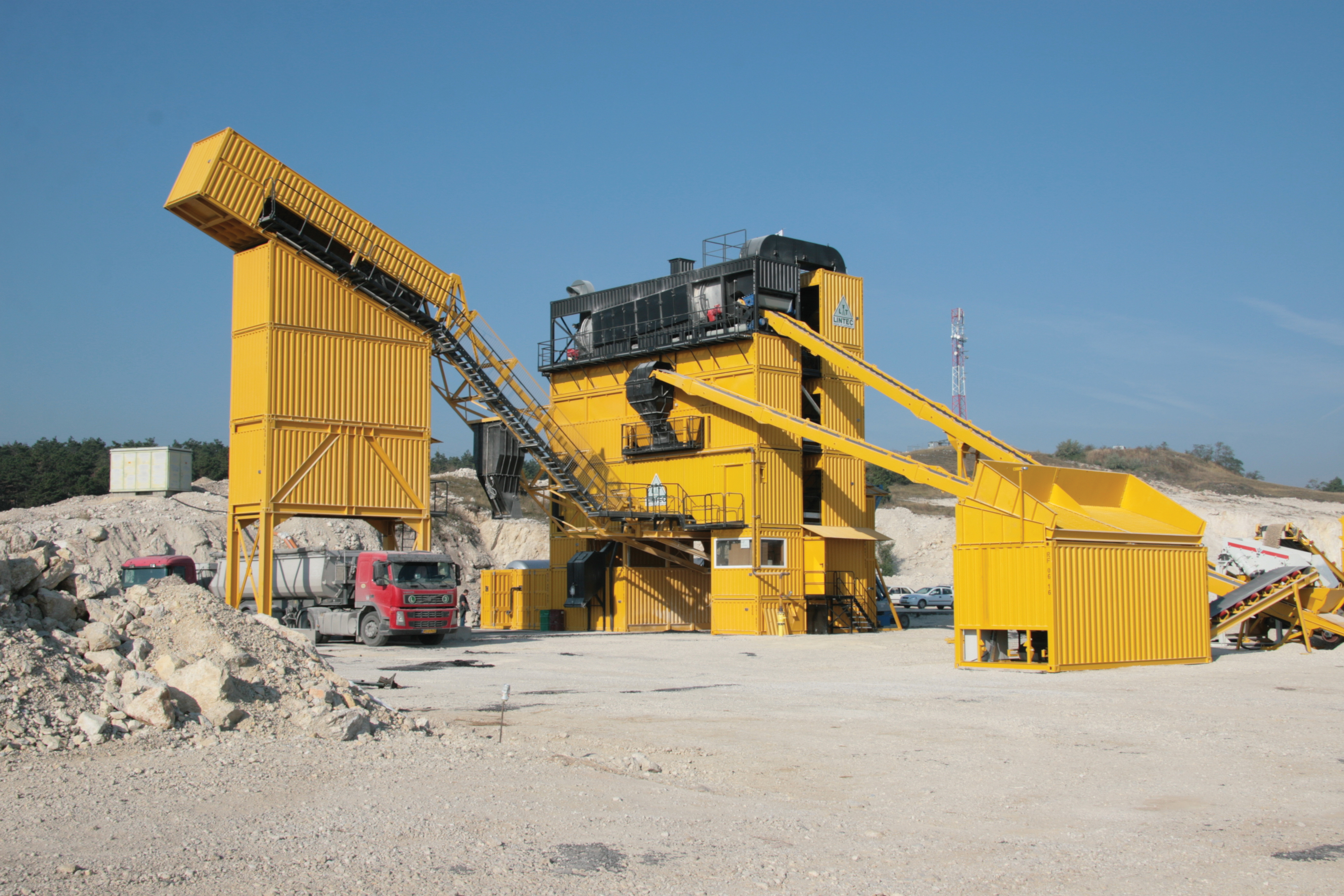 Lintec’s hot recycling system for asphalt mixing plants