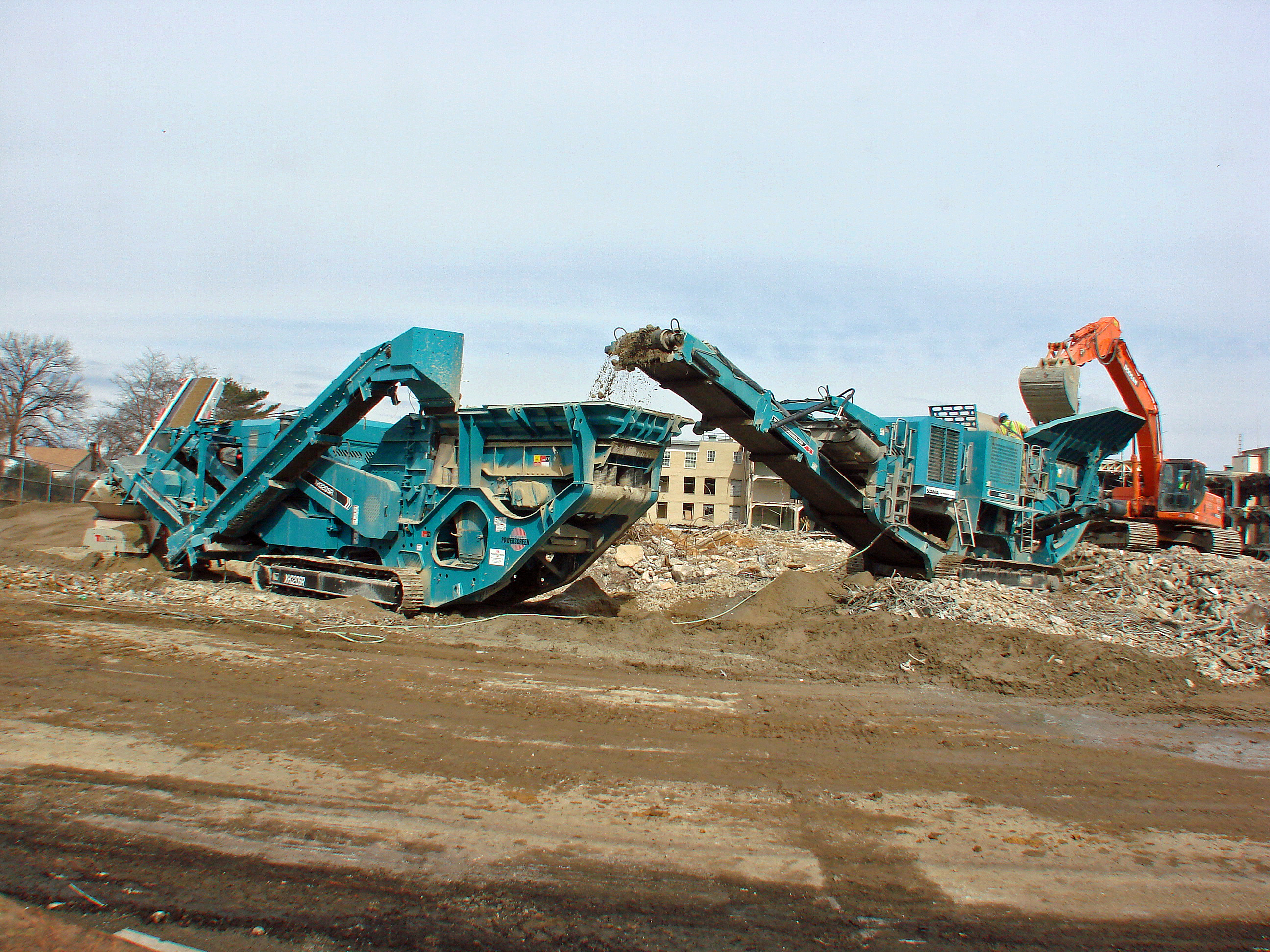 Powerscreen XR400S primary jaw and XH320SR impactor plants