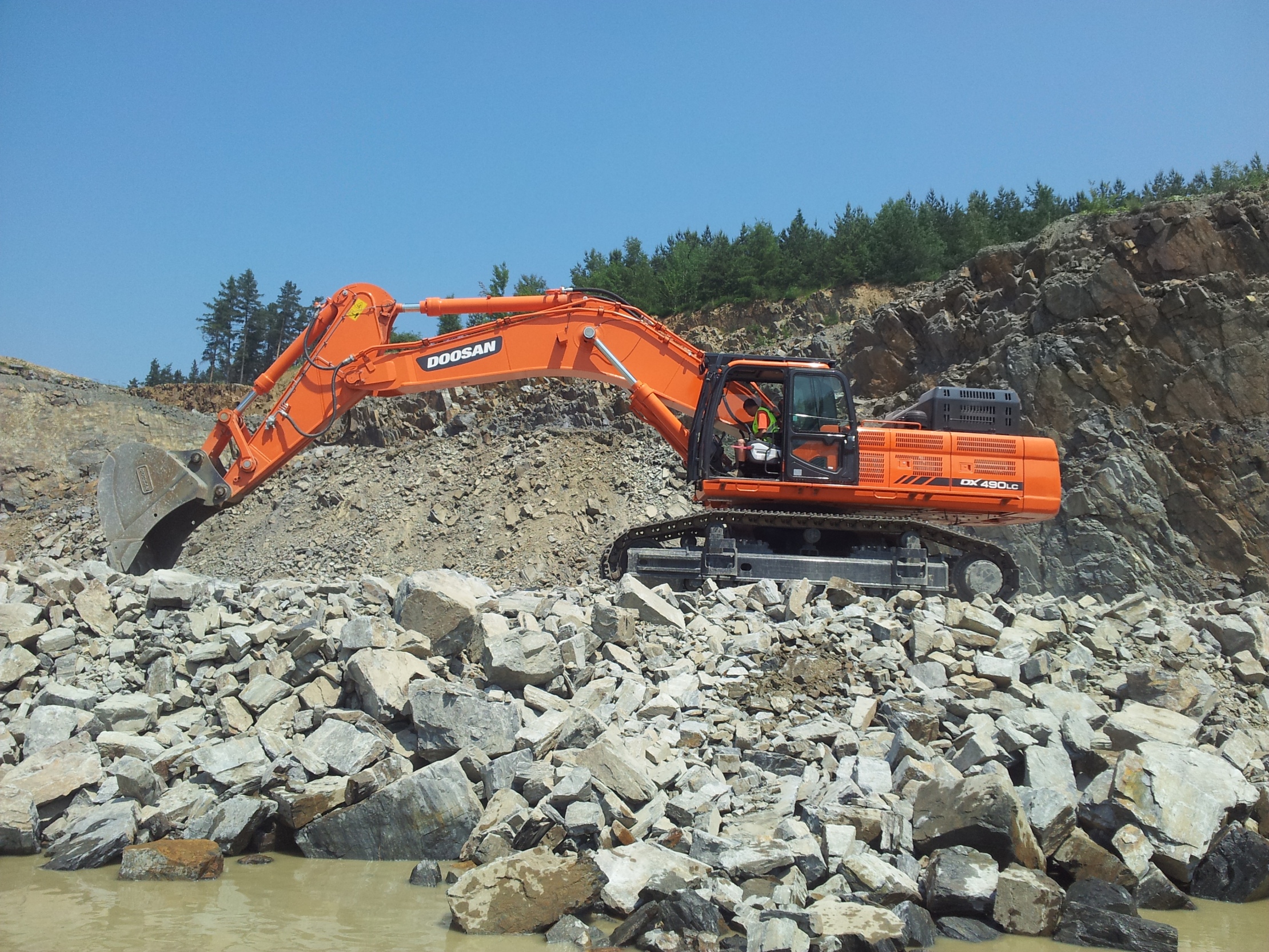 Doosan’s DX490LC-3 crawler excavator 