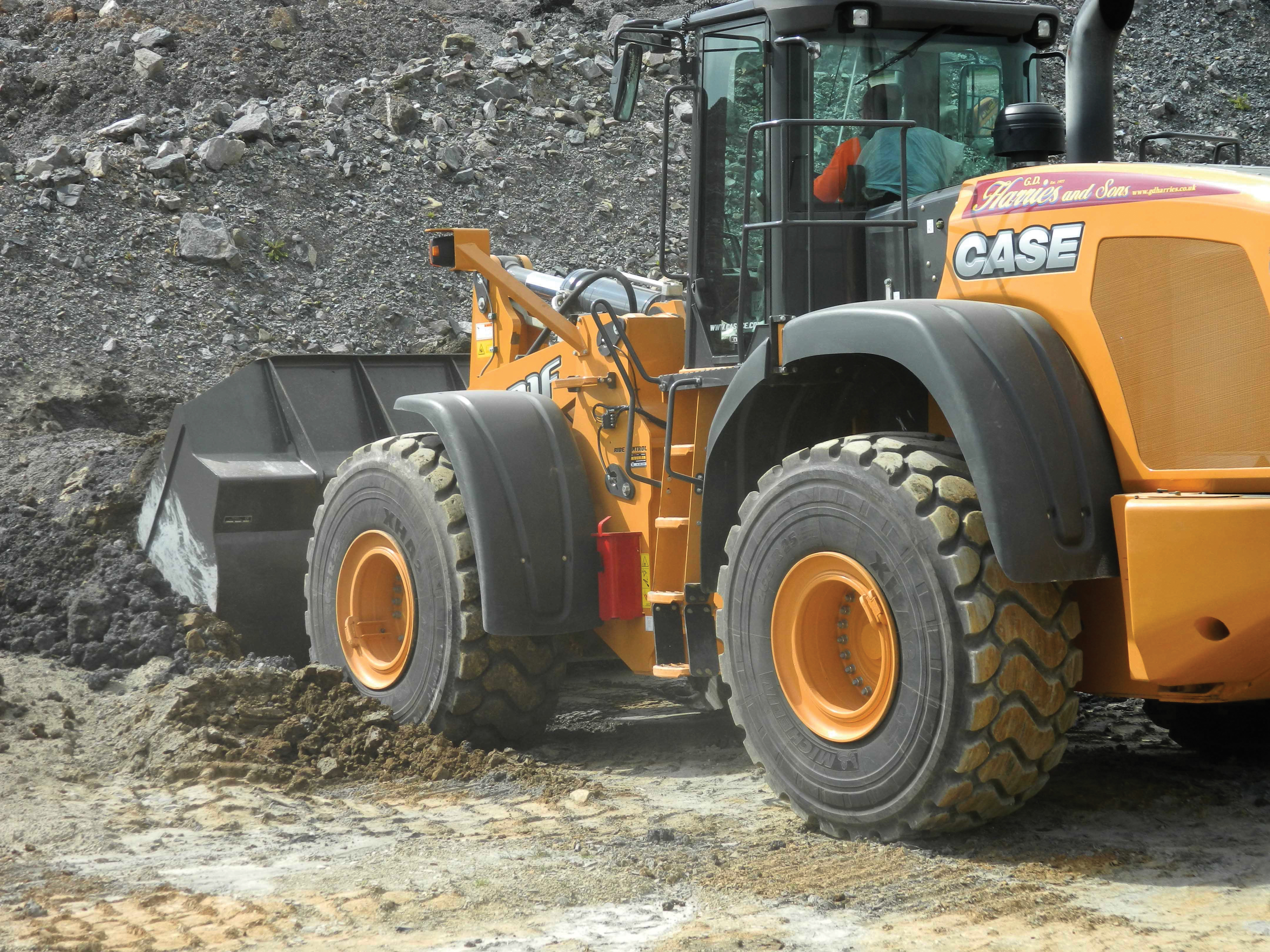 The Case 1021f wheeled loader 