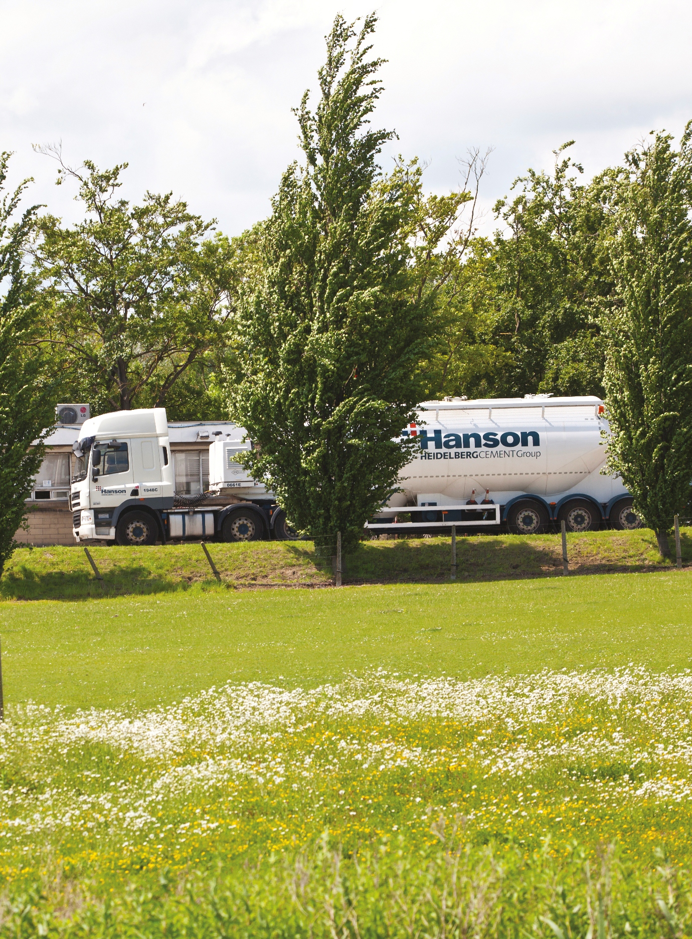 Hanson UK’s 2013 Performance and Sustainability Report