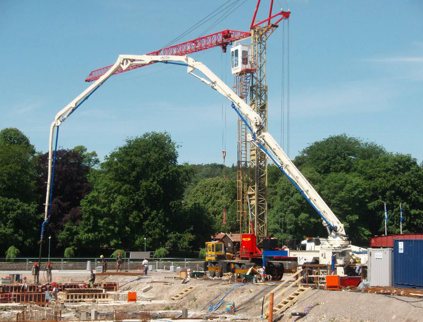 Concrete pumps 