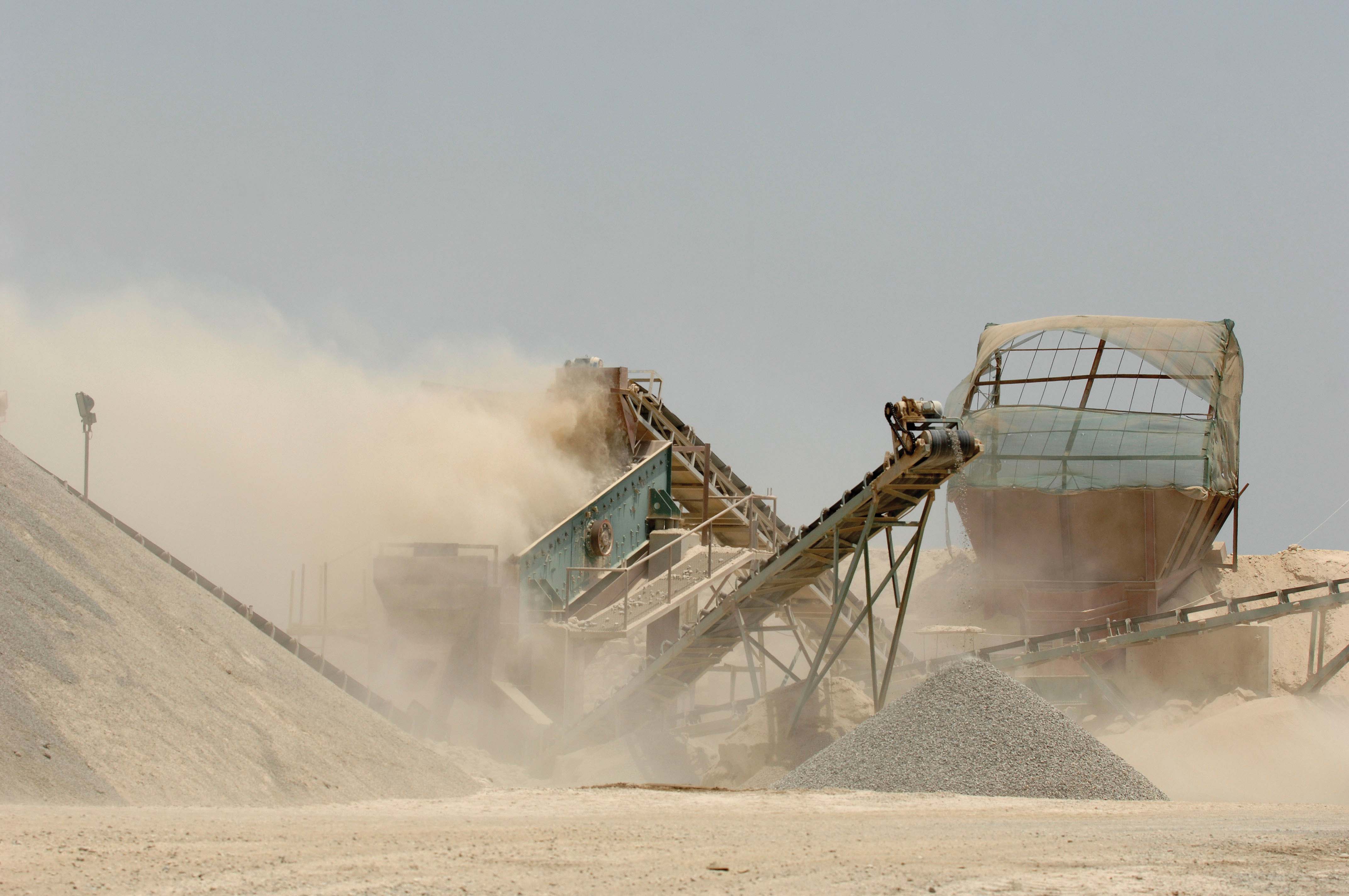 Crushing at the Barka quarry 