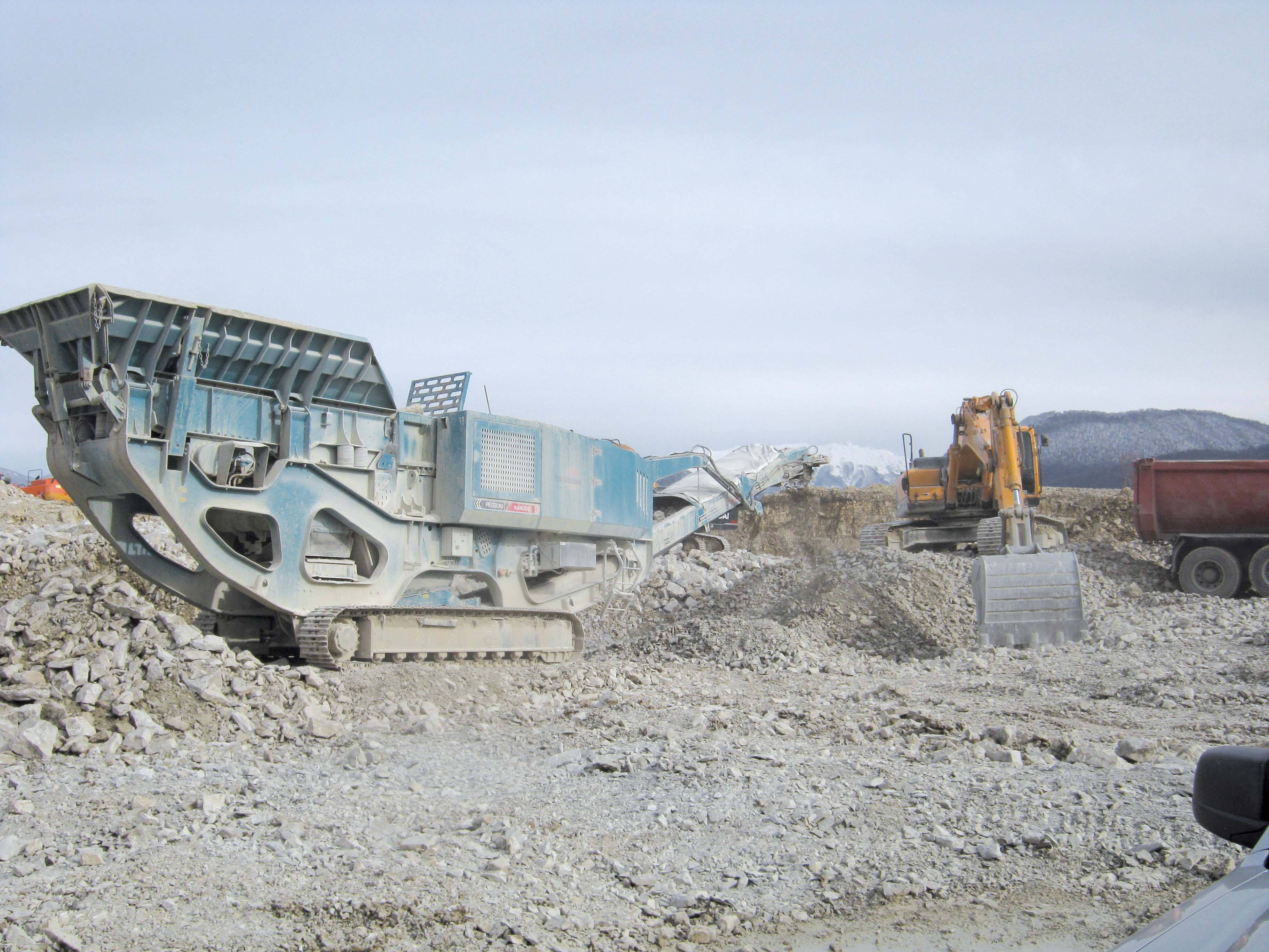 Powerscreen XA400S working in Sochi, Russia