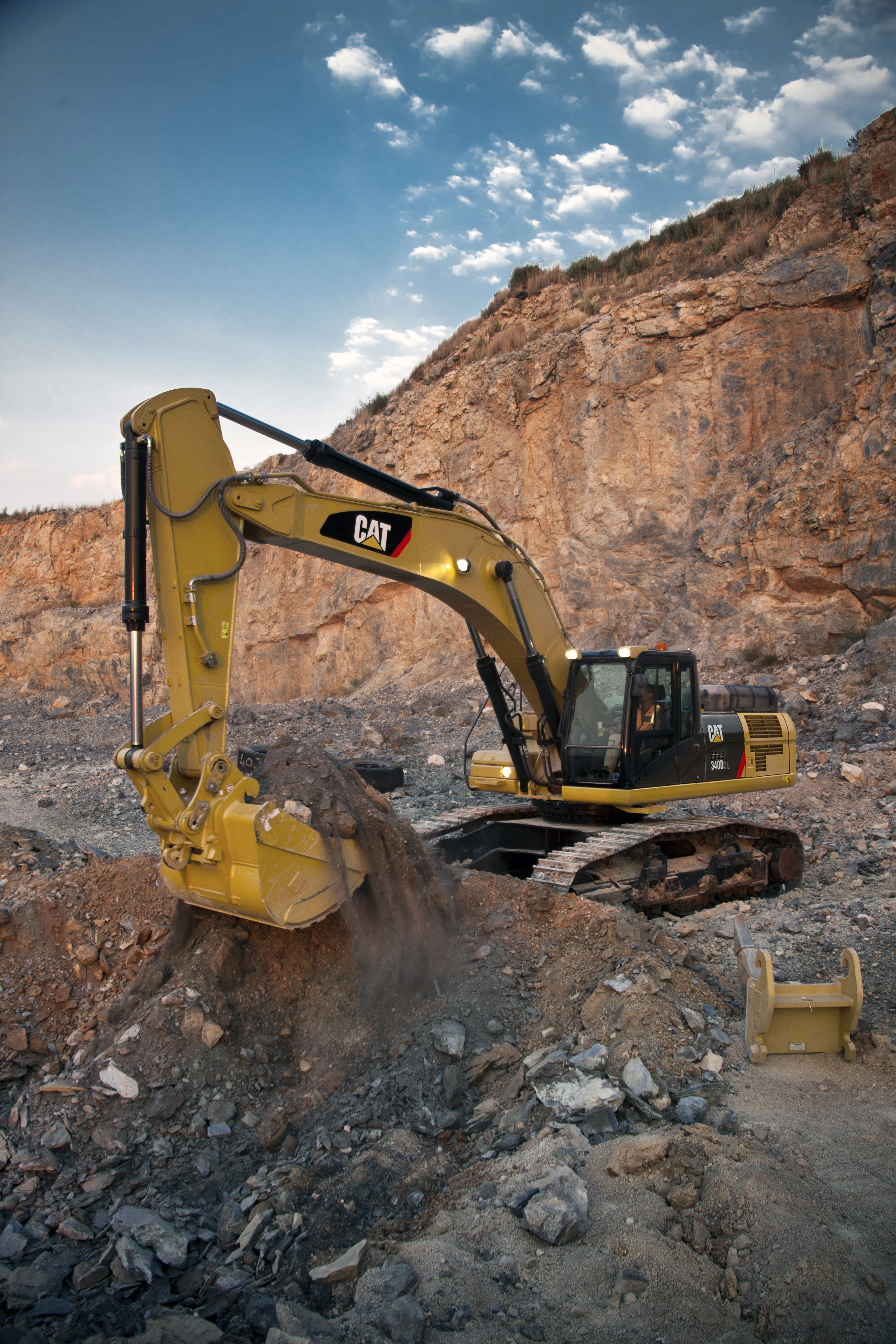 Cat 340D2 L hydraulic excavator 