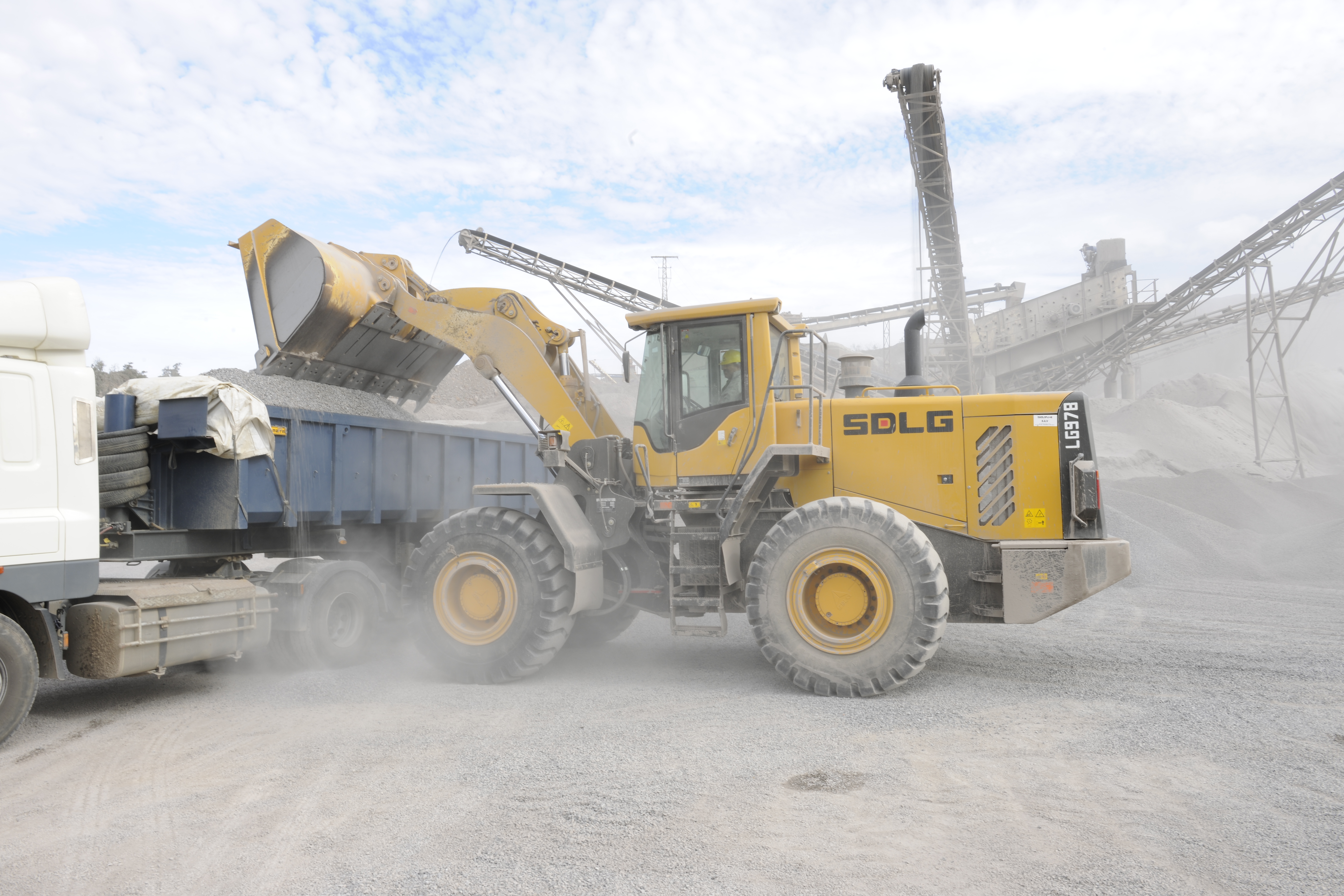 SDLG 978 wheeled loader2