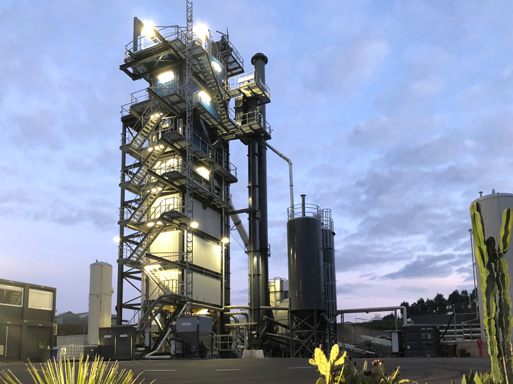 Cicchetti’s Benninghoven TBA 4000 asphalt plant