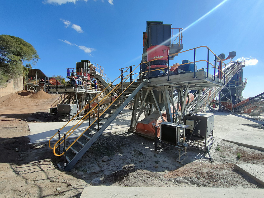 The Sandvik CH430 secondary cone crusher crushes material down to about 30mm