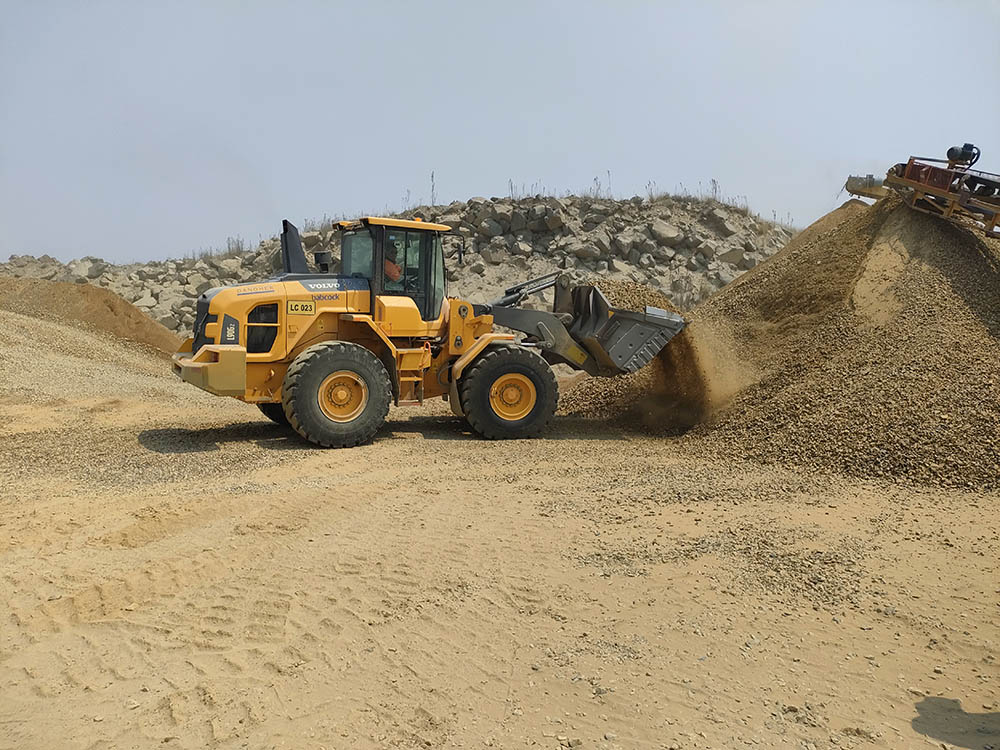 For its yellow metal equipment, Danoher has always preferred Volvo Construction Equipment