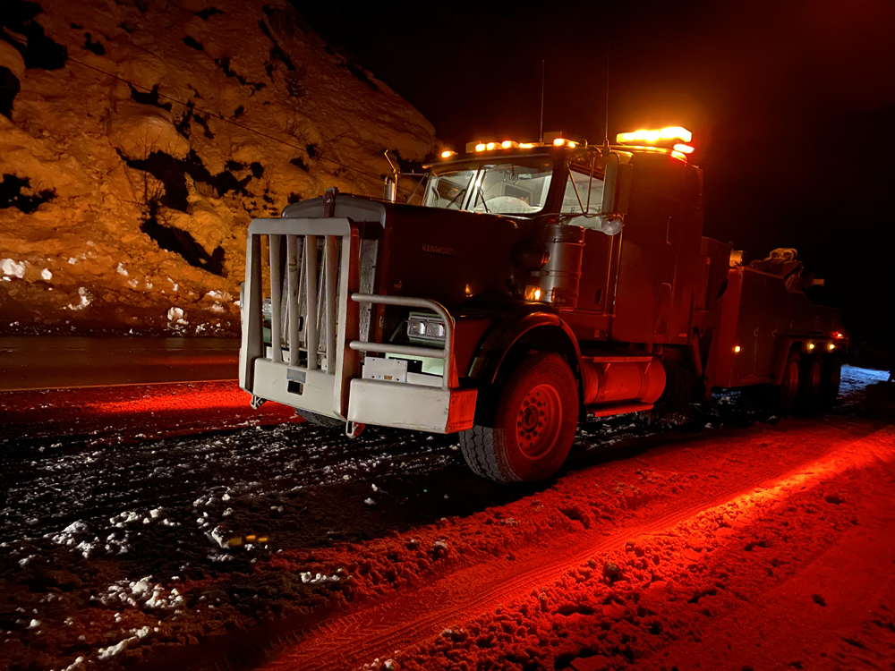 The Model 529 LED red stripe light creates an attention-getting safety zone by projecting a long, red line to designate unsafe areas for workers.