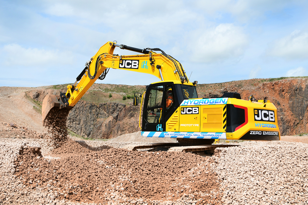 JCB’s 220X 20-tonne hydrogen-powered excavator