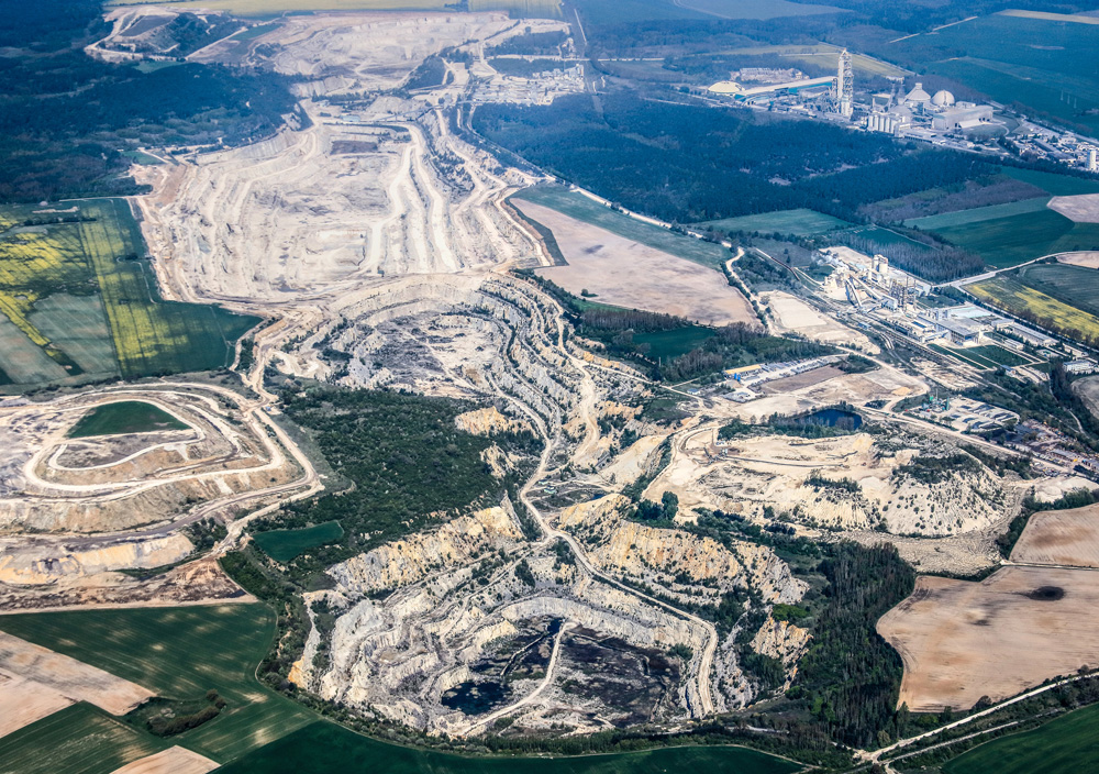 Blasting to gain aggregates material at Kujawy Quarry