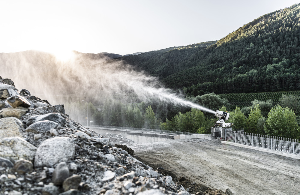 The EmiControls V22 dust controller in action at Beton Lana’s Bressanone facility. Pic: Hannes Niederkofler