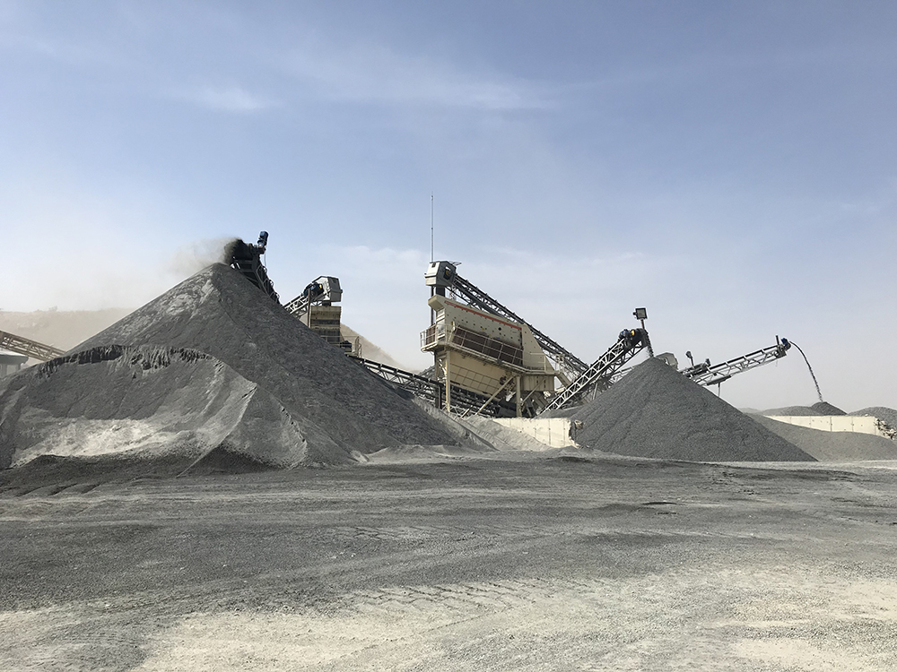 Arezki’s new Metso Outotec plants offer greater aggregates production capacity and processes efficiency, high aggregates quality, and lower operating costs