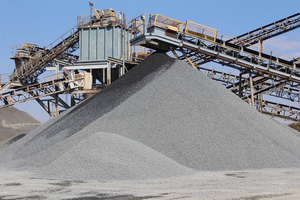 Because of the competent nature of the rock on site, the quarry’s product is highly sought-after by the asphalt market