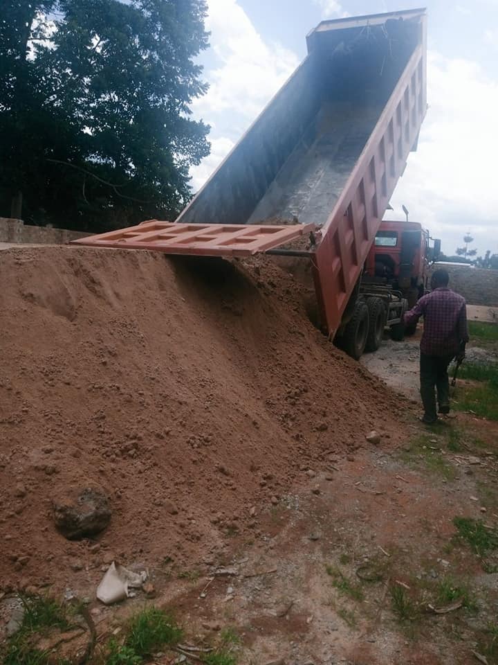 Sand processing in Uganda. Pic -  Lwera Sand Dealers