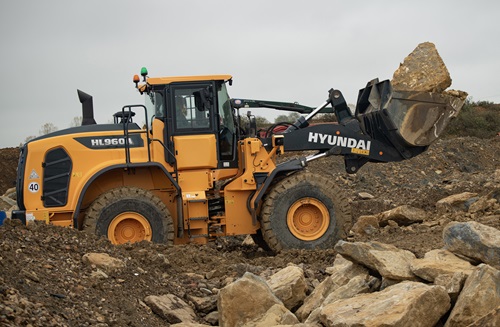 HD Hyundai HL960A