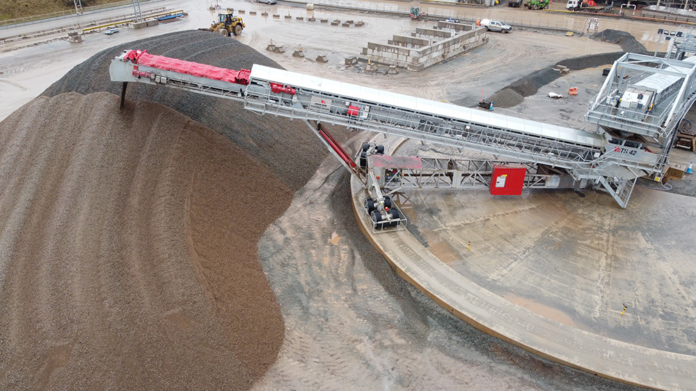 Telestack’s TS-42 radial telescopic conveyor at work for a UK customer. Pic: Telestack