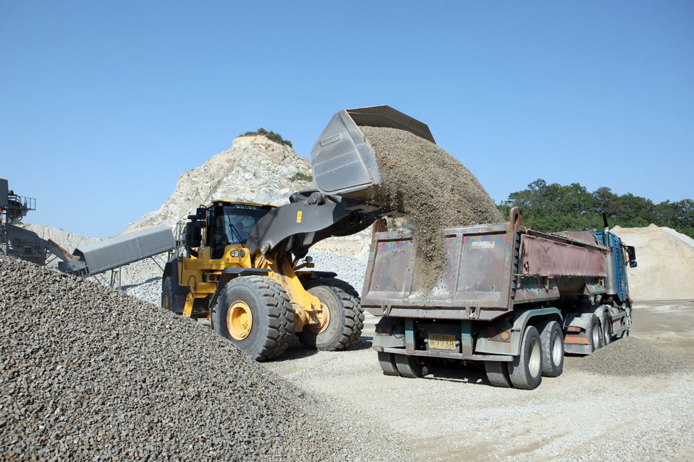 Volvo CE L250 wheeled loaders are a key part of Kun Woo Enterprise’s machine fleet at Inwha-Li Quarry