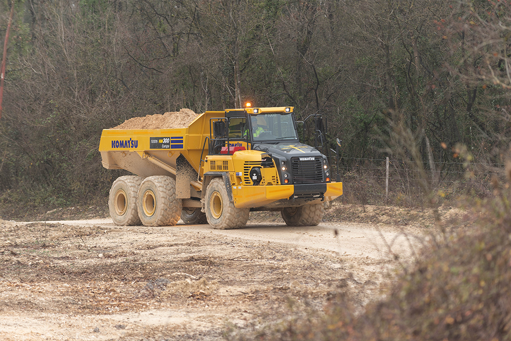 1000th HM300-5 in operation at Imerys