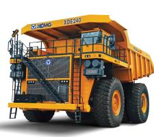 XCMG’s large XDE240 dump truck