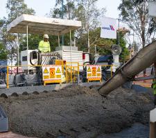 Cemex hydraulic concrete paver