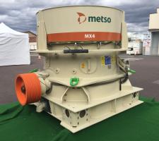 Metso MX4 cone crusher.JPG