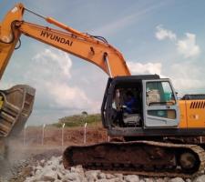 BF90.3_Hyunday210_RoadConstruction_Sibu_Malaysia1.jpg