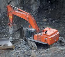 Hitachi ZX670LC-5 excavator 