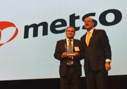 Aldo Cermenati, left, receiving the Annual Safety Award METSO