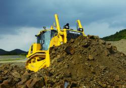 Komatsu’s new DX155AX-8 crawler dozer