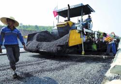 Volvo CE ABG8820 tracked pavers 