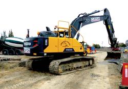 Volvo EC220E excavator 