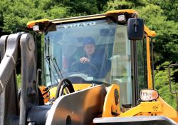 Volvo L220D loader