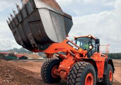 Doosan DL420-5 wheeled loader at Hillhead 2016