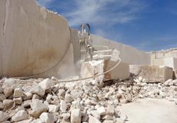 Drilling Solancis’ limestone quarries  