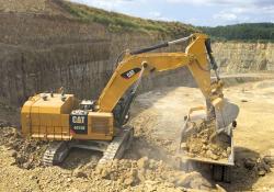 Caterpillar 6015B at the Baresel quarry