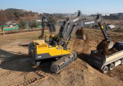 Volvo 300DL hydraulic excavator