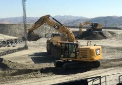 Caterpillar 320 excavators