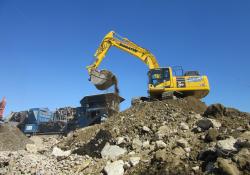 Komatsu_hybridexcavator_BS_A1